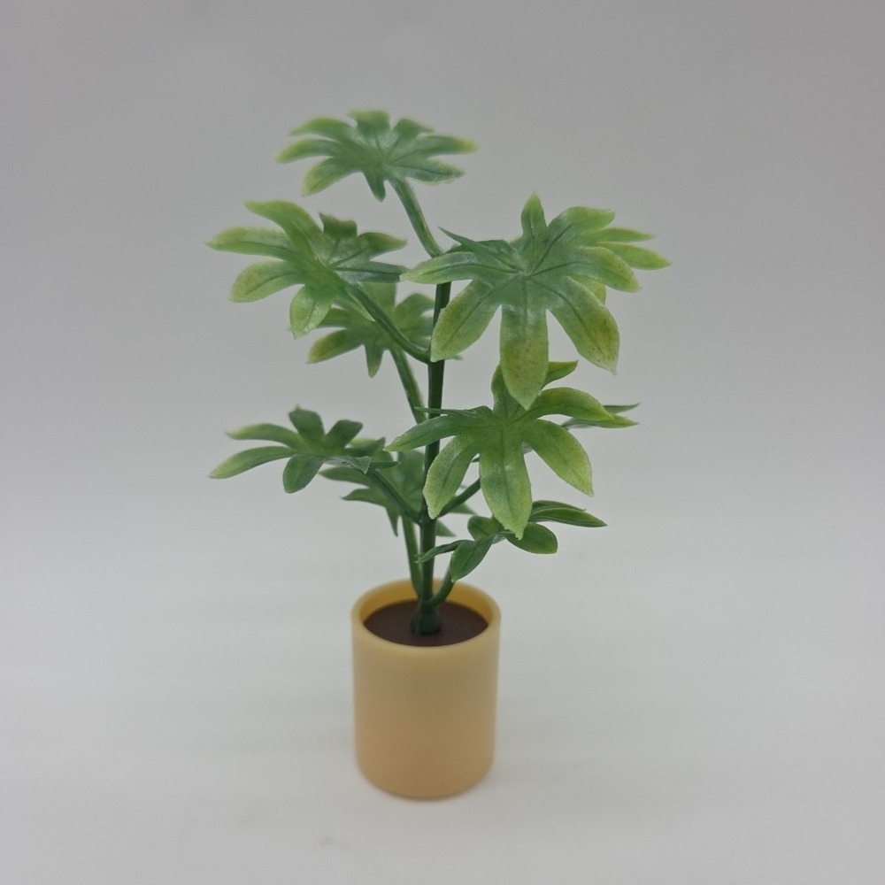 Vintage TOMY Dollhouse Planter Pot with Plant Philodendron (MJS)